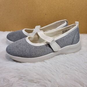 Comfortview Grey and White Mary Jane Emmy Sneakers- Size 9